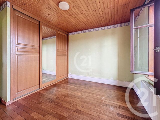 Appartement T4 à vendre - 4 pièces - 86.9 m2 - VALENTIGNEY - 25 - FRANCHE-COMTE - Century 21 Agence De La Gare