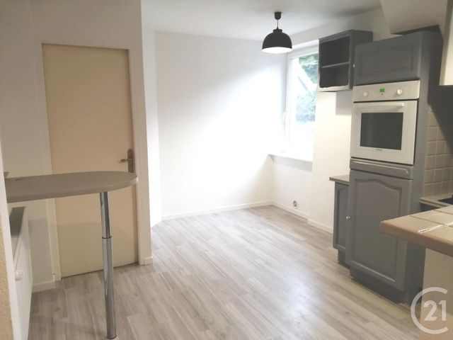 Appartement F3 à louer - 3 pièces - 80.0 m2 - SELONCOURT - 25 - FRANCHE-COMTE - Century 21 Agence De La Gare