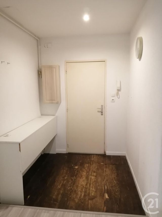 Appartement F3 à louer - 3 pièces - 80.0 m2 - SELONCOURT - 25 - FRANCHE-COMTE - Century 21 Agence De La Gare