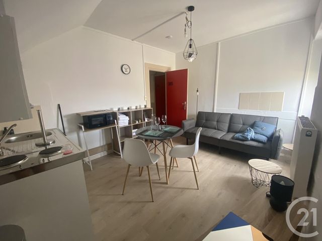 Appartement Chambre à louer - 1 pièce - 18.0 m2 - SOCHAUX - 25 - FRANCHE-COMTE - Century 21 Agence De La Gare