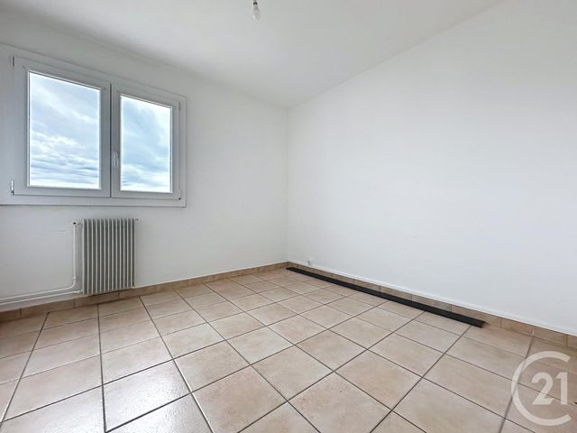 Appartement F3 à louer - 3 pièces - 58.0 m2 - SOCHAUX - 25 - FRANCHE-COMTE - Century 21 Agence De La Gare