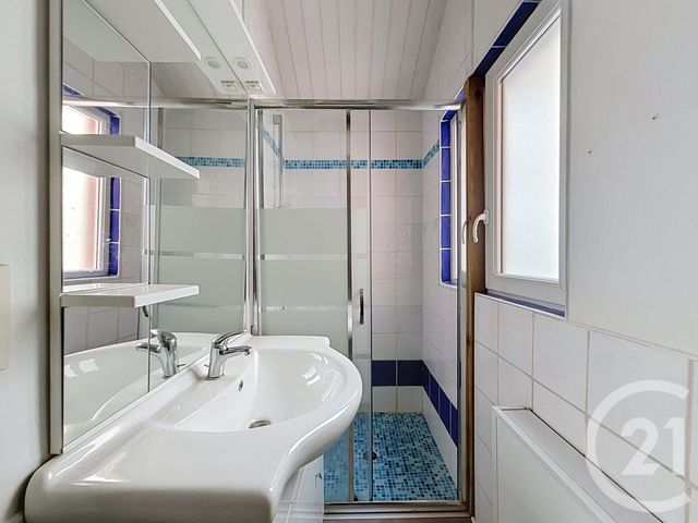 Appartement F2 à louer - 2 pièces - 42.15 m2 - SELONCOURT - 25 - FRANCHE-COMTE - Century 21 Agence De La Gare