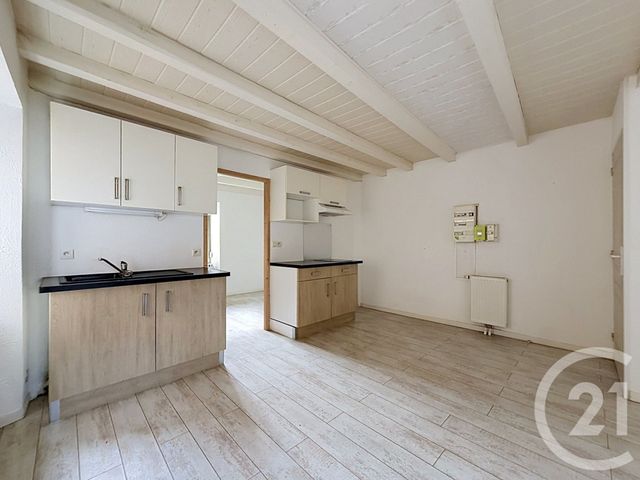 Appartement F2 à louer - 2 pièces - 42.15 m2 - SELONCOURT - 25 - FRANCHE-COMTE - Century 21 Agence De La Gare