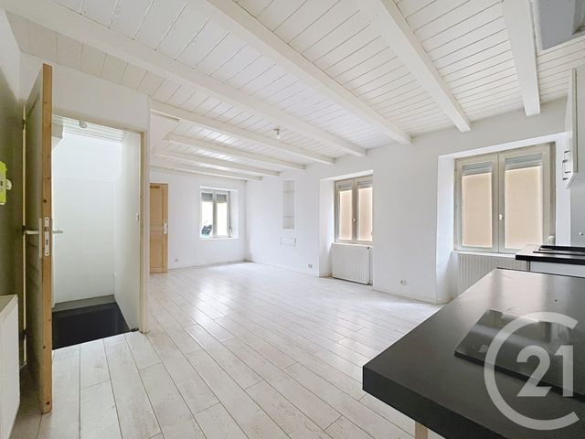 Appartement F2 à louer - 2 pièces - 42.15 m2 - SELONCOURT - 25 - FRANCHE-COMTE - Century 21 Agence De La Gare