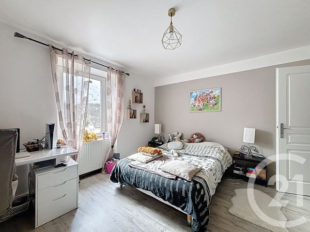 Appartement F5 à vendre - 5 pièces - 81.45 m2 - SELONCOURT - 25 - FRANCHE-COMTE - Century 21 Agence De La Gare