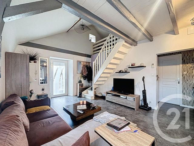 Appartement F5 à vendre - 5 pièces - 81.45 m2 - SELONCOURT - 25 - FRANCHE-COMTE - Century 21 Agence De La Gare