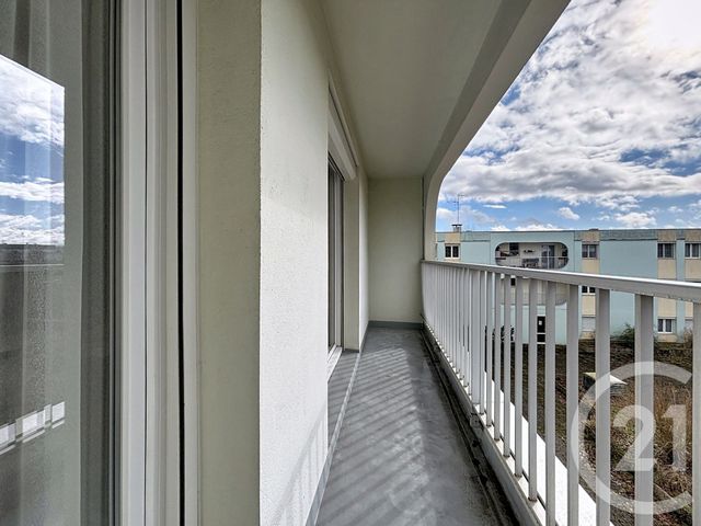 Appartement F5 à vendre - 5 pièces - 87.19 m2 - SOCHAUX - 25 - FRANCHE-COMTE - Century 21 Agence De La Gare