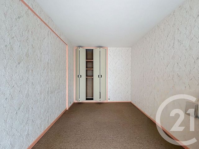 Appartement F5 à vendre - 5 pièces - 87.19 m2 - SOCHAUX - 25 - FRANCHE-COMTE - Century 21 Agence De La Gare