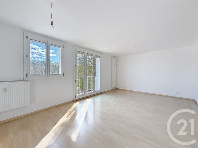 Appartement à vendre - 4 pièces - 65.35 m2 - MONTBELIARD - 25 - FRANCHE-COMTE - Century 21 Agence De La Gare