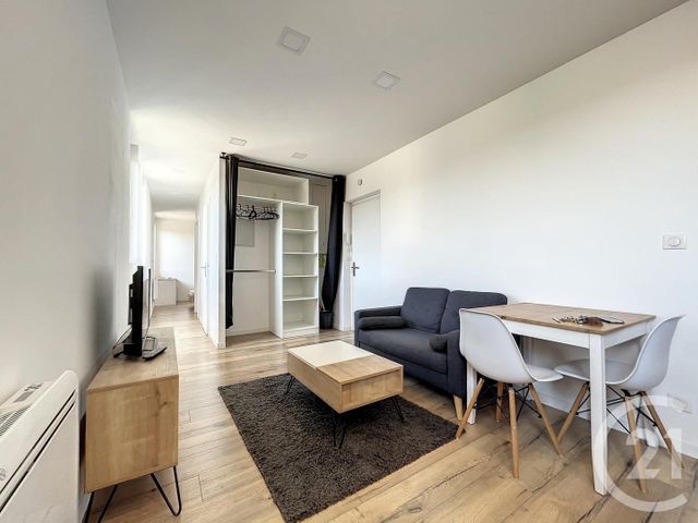 Appartement F1 à louer - 1 pièce - 30.0 m2 - MONTBELIARD - 25 - FRANCHE-COMTE - Century 21 Agence De La Gare