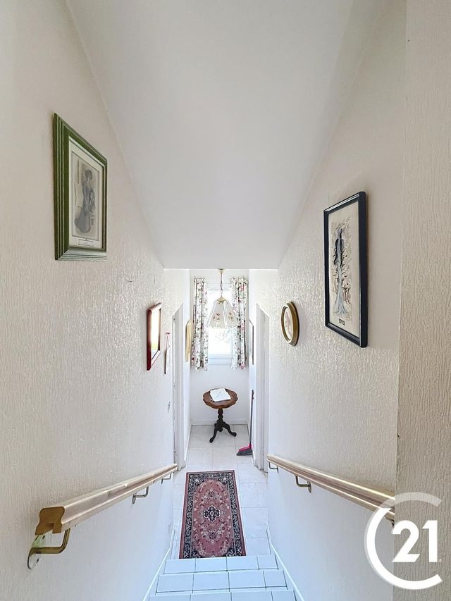 maison à vendre - 7 pièces - 104.98 m2 - MONTBELIARD - 25 - FRANCHE-COMTE - Century 21 Agence De La Gare