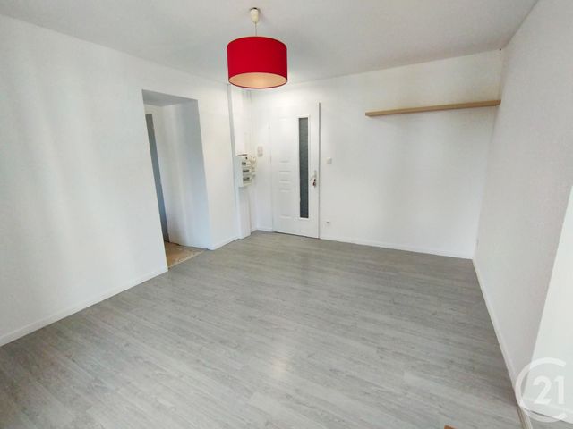 Appartement F2 à louer - 2 pièces - 47.0 m2 - MONTBELIARD - 25 - FRANCHE-COMTE - Century 21 Agence De La Gare