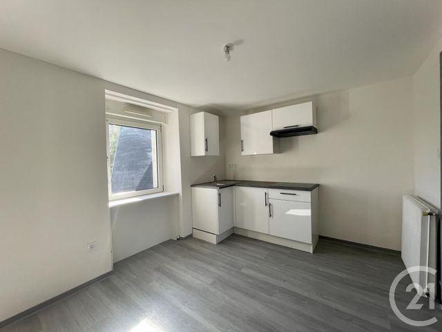Appartement F3 à louer - 4 pièces - 78.0 m2 - STE SUZANNE - 25 - FRANCHE-COMTE - Century 21 Agence De La Gare