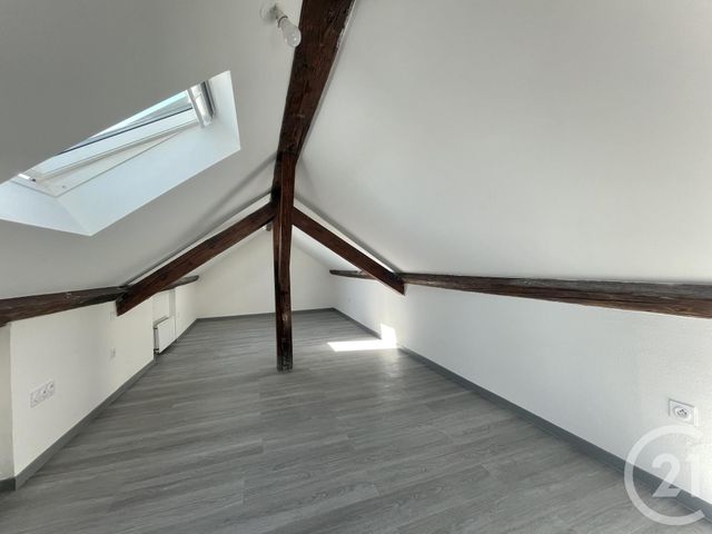 Appartement F3 à louer - 4 pièces - 78.0 m2 - STE SUZANNE - 25 - FRANCHE-COMTE - Century 21 Agence De La Gare