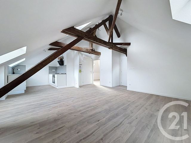 Appartement F3 à louer - 3 pièces - 70.0 m2 - HERIMONCOURT - 25 - FRANCHE-COMTE - Century 21 Agence De La Gare