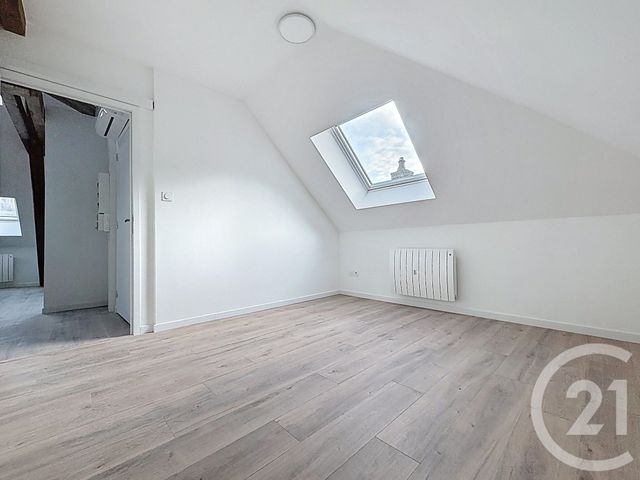 Appartement F3 à louer - 3 pièces - 70.0 m2 - HERIMONCOURT - 25 - FRANCHE-COMTE - Century 21 Agence De La Gare