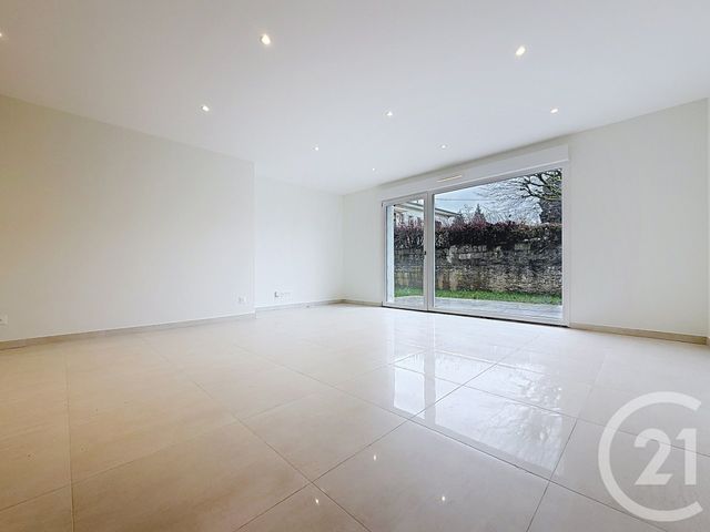 maison à louer - 3 pièces - 80.93 m2 - GRAND CHARMONT - 25 - FRANCHE-COMTE - Century 21 Agence De La Gare