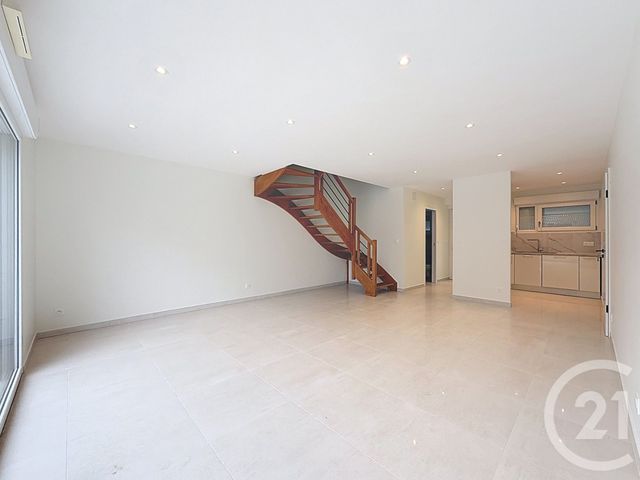 maison à louer - 3 pièces - 80.93 m2 - GRAND CHARMONT - 25 - FRANCHE-COMTE - Century 21 Agence De La Gare