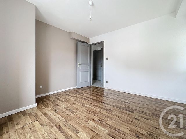 Appartement F5 à louer - 5 pièces - 88.0 m2 - SELONCOURT - 25 - FRANCHE-COMTE - Century 21 Agence De La Gare