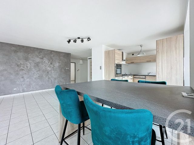 Appartement F5 à louer - 5 pièces - 88.0 m2 - SELONCOURT - 25 - FRANCHE-COMTE - Century 21 Agence De La Gare