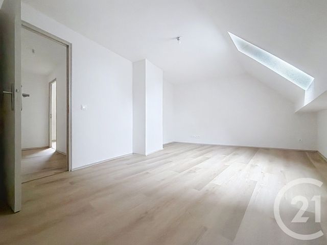 Appartement F4 à louer - 4 pièces - 114.0 m2 - HERICOURT - 70 - FRANCHE-COMTE - Century 21 Agence De La Gare