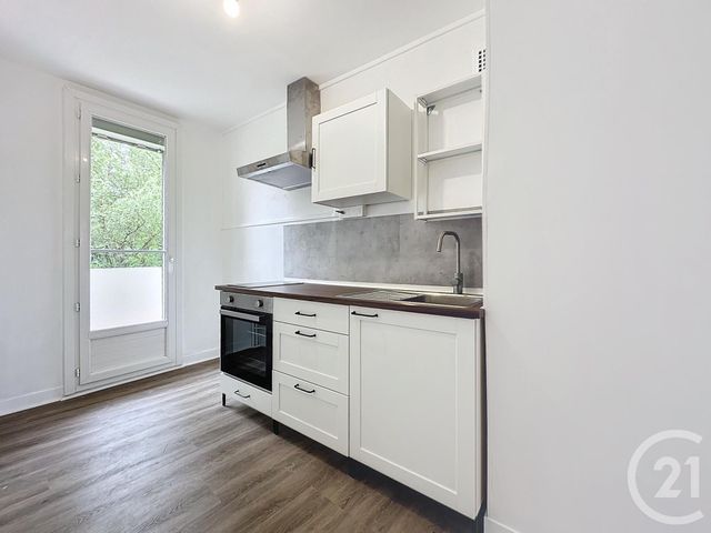 Appartement F3 à louer - 3 pièces - 55.0 m2 - MONTBELIARD - 25 - FRANCHE-COMTE - Century 21 Agence De La Gare