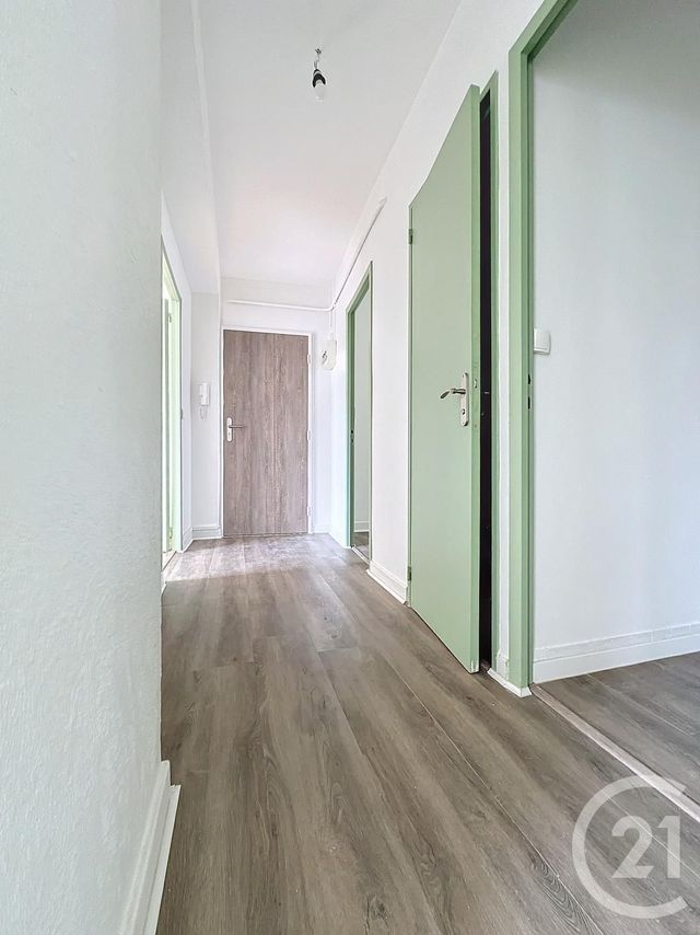 Appartement F3 à louer - 3 pièces - 55.0 m2 - MONTBELIARD - 25 - FRANCHE-COMTE - Century 21 Agence De La Gare