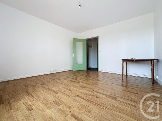 Appartement F3 à louer - 3 pièces - 55.0 m2 - MONTBELIARD - 25 - FRANCHE-COMTE - Century 21 Agence De La Gare