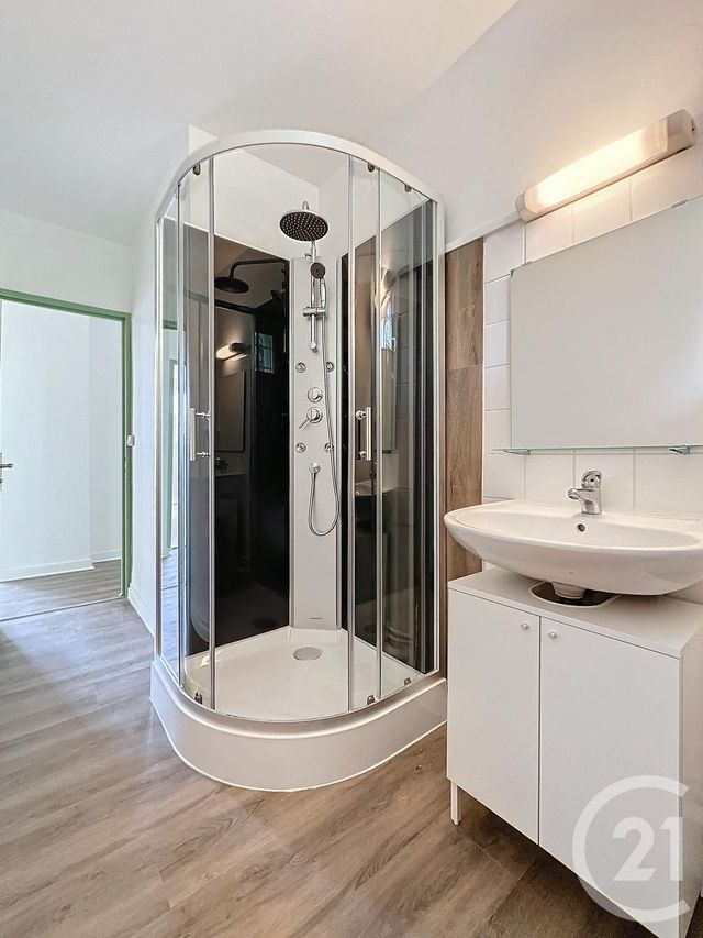 Appartement F3 à louer - 3 pièces - 55.0 m2 - MONTBELIARD - 25 - FRANCHE-COMTE - Century 21 Agence De La Gare