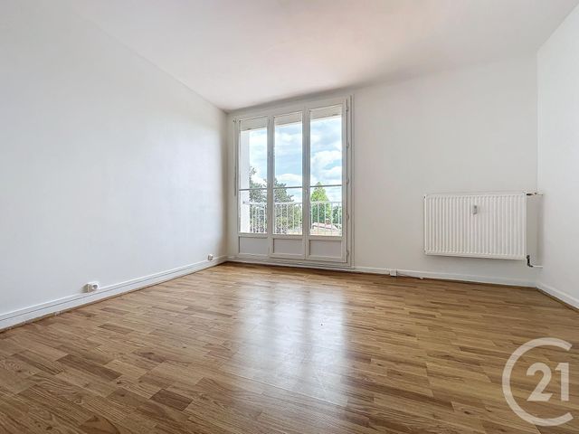Appartement F3 à louer - 3 pièces - 55.0 m2 - MONTBELIARD - 25 - FRANCHE-COMTE - Century 21 Agence De La Gare
