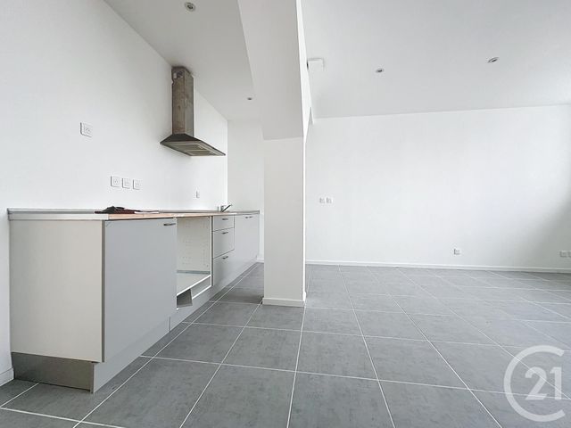 Appartement F3 à louer - 3 pièces - 58.0 m2 - BELFORT - 90 - FRANCHE-COMTE - Century 21 Agence De La Gare