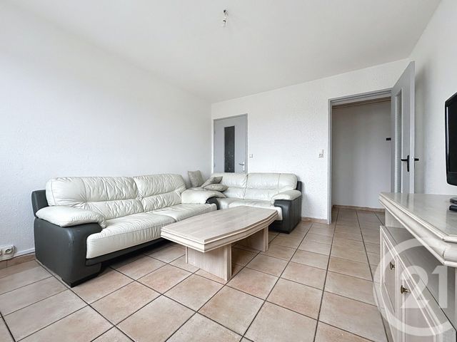 Appartement F3 à vendre - 3 pièces - 58.6 m2 - SOCHAUX - 25 - FRANCHE-COMTE - Century 21 Agence De La Gare