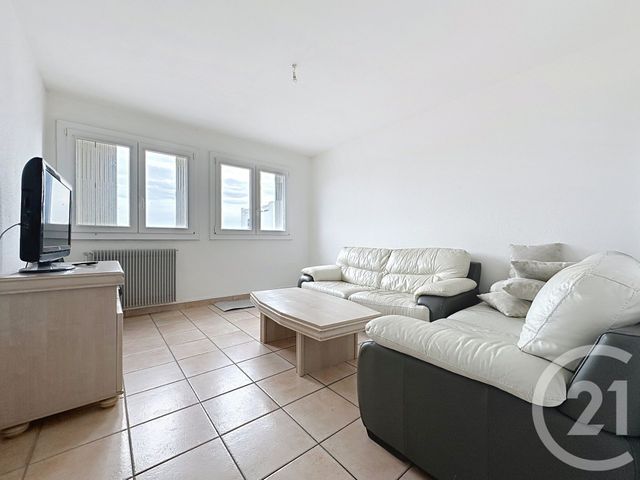 Appartement F3 à vendre - 3 pièces - 58.6 m2 - SOCHAUX - 25 - FRANCHE-COMTE - Century 21 Agence De La Gare