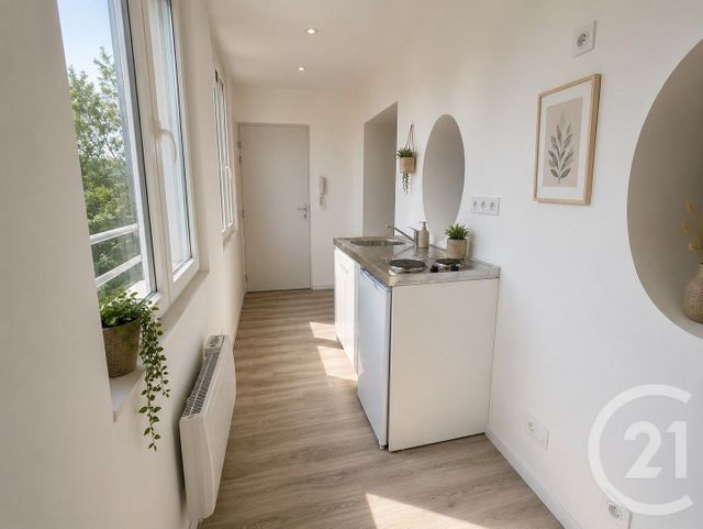 Appartement Studio à louer - 1 pièce - 26.7 m2 - STE SUZANNE - 25 - FRANCHE-COMTE - Century 21 Agence De La Gare