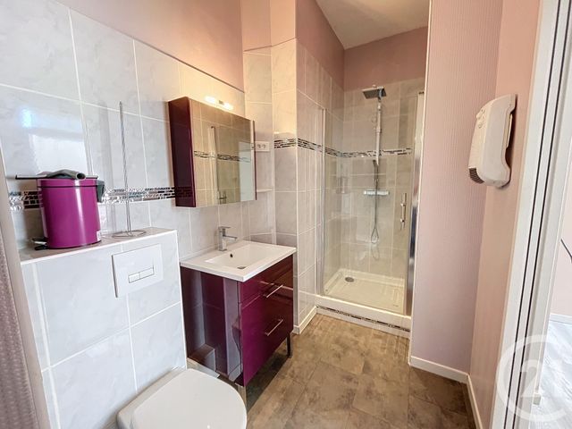 Appartement T2 à louer - 2 pièces - 30.0 m2 - MONTBELIARD - 25 - FRANCHE-COMTE - Century 21 Agence De La Gare