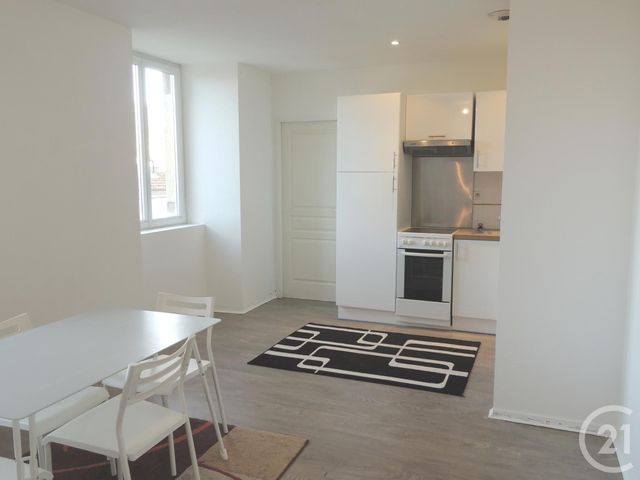 Appartement F2 à louer - 3 pièces - 40.98 m2 - COUTHENANS - 70 - FRANCHE-COMTE - Century 21 Agence De La Gare