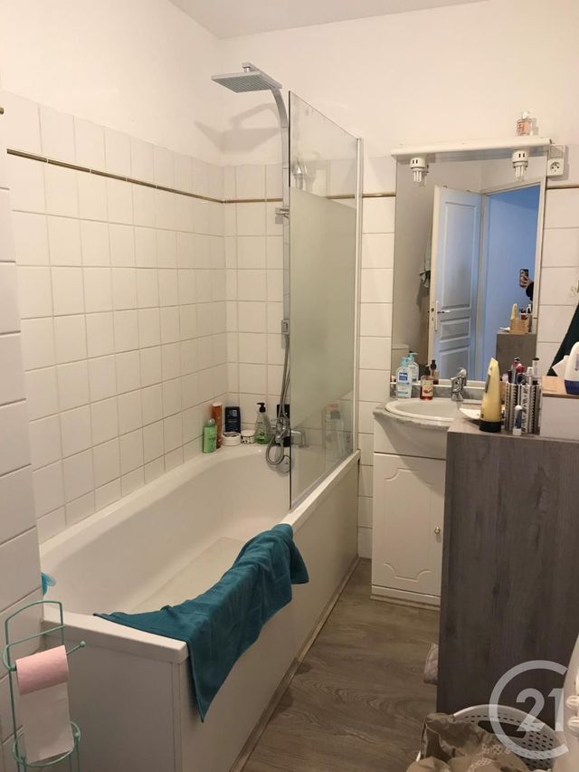 Appartement F2 à louer - 3 pièces - 40.98 m2 - COUTHENANS - 70 - FRANCHE-COMTE - Century 21 Agence De La Gare