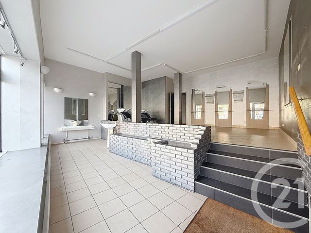Appartement Local à louer - 3 pièces - 70.0 m2 - AUDINCOURT - 25 - FRANCHE-COMTE - Century 21 Agence De La Gare