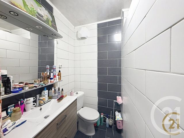 Appartement F5 à vendre - 6 pièces - 106.0 m2 - BELFORT - 90 - FRANCHE-COMTE - Century 21 Agence De La Gare