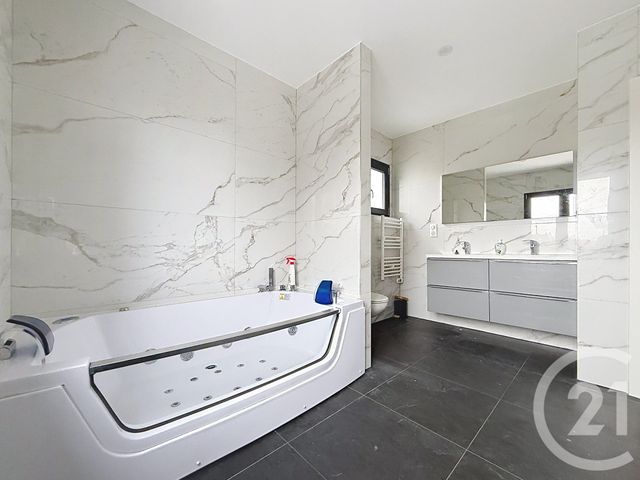 maison à louer - 5 pièces - 140.0 m2 - AUDINCOURT - 25 - FRANCHE-COMTE - Century 21 Agence De La Gare