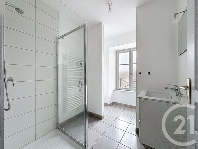 Appartement F2 bis à louer - 2 pièces - 56.0 m2 - MONTBELIARD - 25 - FRANCHE-COMTE - Century 21 Agence De La Gare