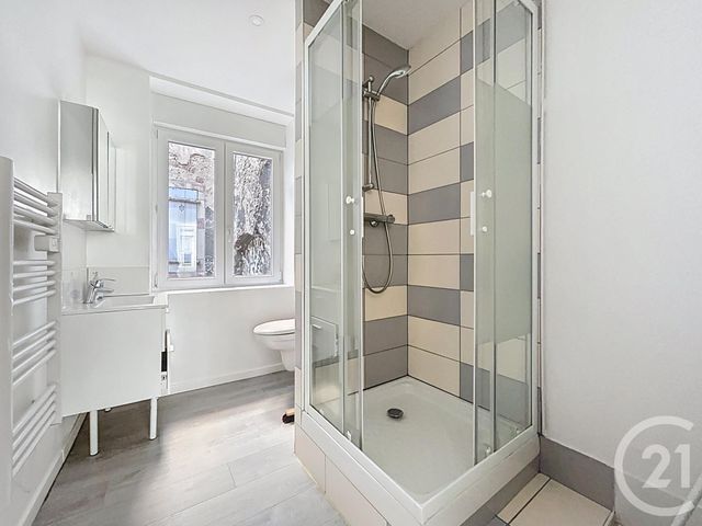 Appartement Studio à louer - 1 pièce - 25.0 m2 - MONTBELIARD - 25 - FRANCHE-COMTE - Century 21 Agence De La Gare