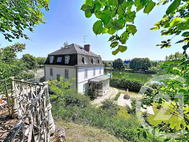 Appartement F5 à vendre - 5 pièces - 170.9 m2 - VALENTIGNEY - 25 - FRANCHE-COMTE - Century 21 Agence De La Gare