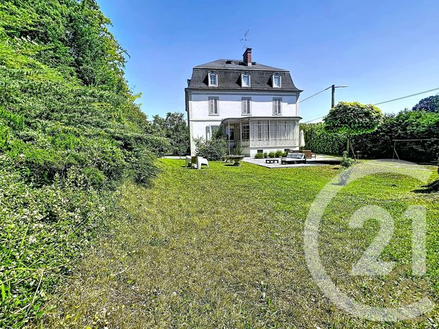 Appartement F5 à vendre - 5 pièces - 170.9 m2 - VALENTIGNEY - 25 - FRANCHE-COMTE - Century 21 Agence De La Gare