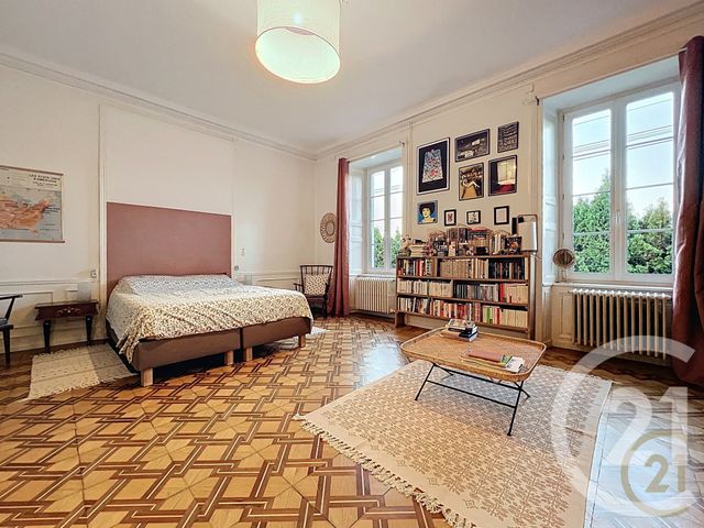 Appartement F5 à vendre - 5 pièces - 170.9 m2 - VALENTIGNEY - 25 - FRANCHE-COMTE - Century 21 Agence De La Gare