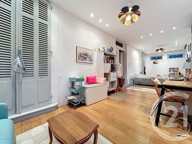 Appartement F5 à vendre - 5 pièces - 170.9 m2 - VALENTIGNEY - 25 - FRANCHE-COMTE - Century 21 Agence De La Gare