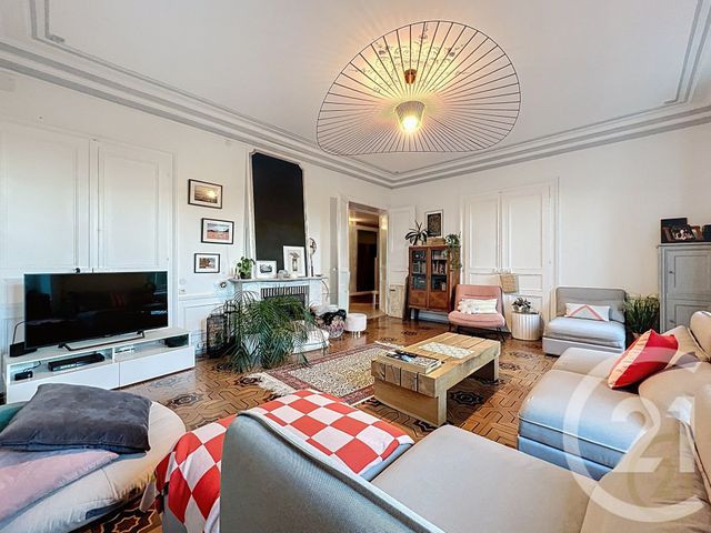 Appartement F5 à vendre - 5 pièces - 170.9 m2 - VALENTIGNEY - 25 - FRANCHE-COMTE - Century 21 Agence De La Gare