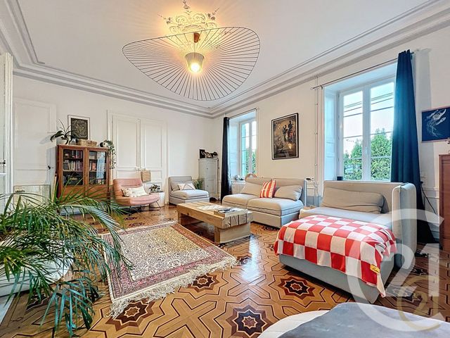 Appartement F5 à vendre - 5 pièces - 170.9 m2 - VALENTIGNEY - 25 - FRANCHE-COMTE - Century 21 Agence De La Gare