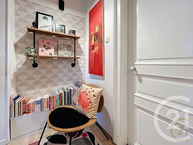 Appartement F5 à vendre - 5 pièces - 170.9 m2 - VALENTIGNEY - 25 - FRANCHE-COMTE - Century 21 Agence De La Gare