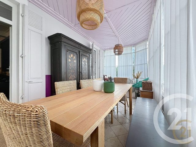 Appartement F5 à vendre - 5 pièces - 170.9 m2 - VALENTIGNEY - 25 - FRANCHE-COMTE - Century 21 Agence De La Gare